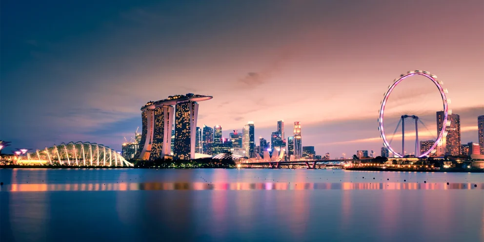 Singapur Skyline Twilight 2580612469 sstk